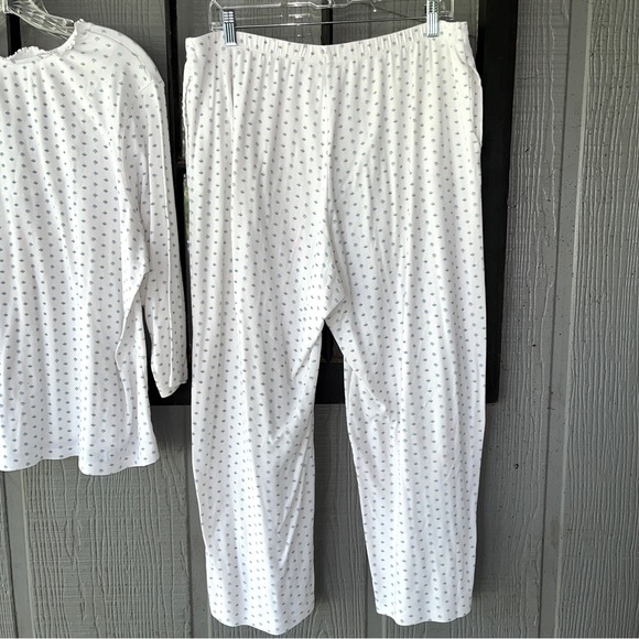 Chaps pajama set, white w/tiny blue flowers, cotton blend knit, feminine & cozy - Picture 11 of 16